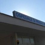 Ospedale di Praia a Mare: l'insegna (almeno quella) c'è