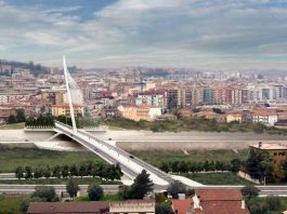 A Cosenza si inaugura il ponte milionario ma il soffitto dell'asilo di via Roma cade a pezzi