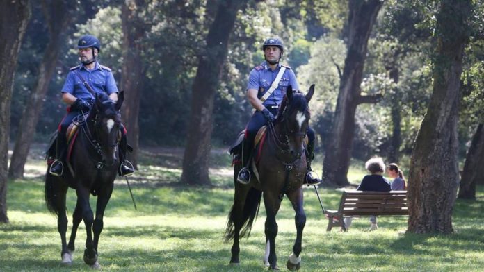 Contrasto alla droga e perlustrazione, a Serra San Bruno arrivano i carabinieri a cavallo