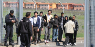 Delegazione politica domani al Cara di Crotone: a che punto siamo?